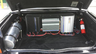 Illustration for article titled For $29,900, This Custom 1988 Bentley Turbo R Is A Pony Packer